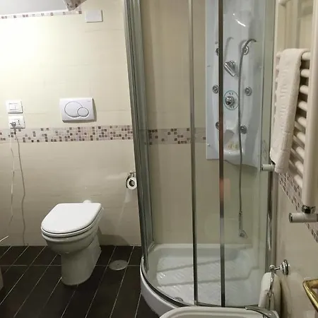 La Piazza فندق مبيت وإفطار