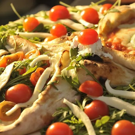 La Piazza فندق مبيت وإفطار