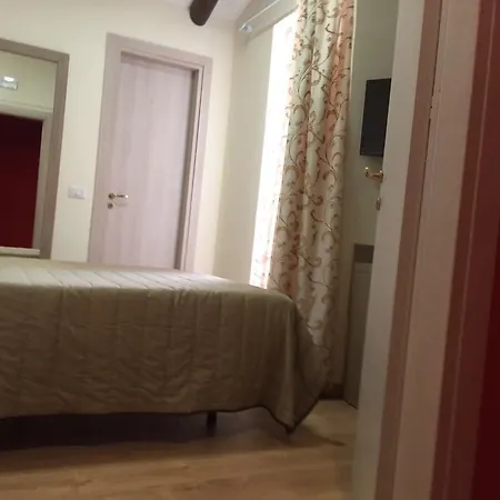 فندق مبيت وإفطار La Piazza