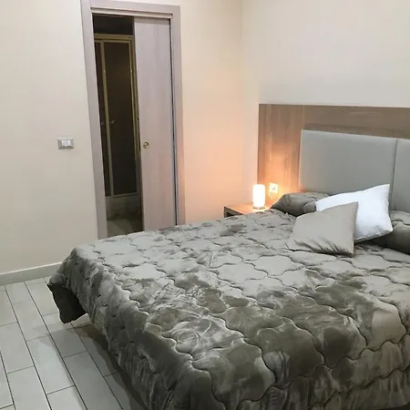 فندق مبيت وإفطار La Piazza جرانانو