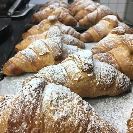 La Piazza فندق مبيت وإفطار