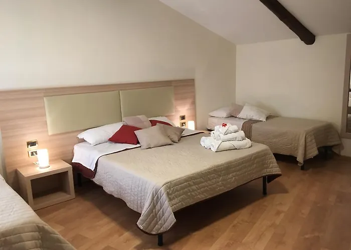 La Piazza 住宿加早餐酒店 *