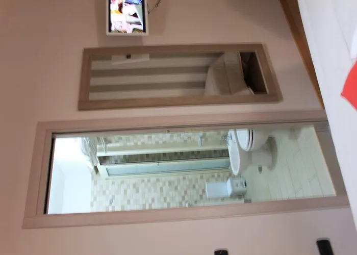 住宿加早餐酒店 La Piazza 格拉格纳诺