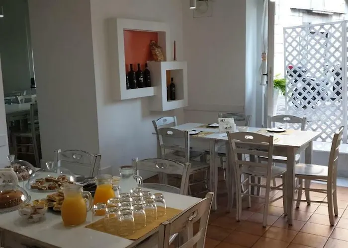 住宿加早餐酒店 La Piazza 格拉格纳诺